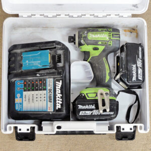 makita TD149DRFXL 充電式インパクトドライバ 中古品